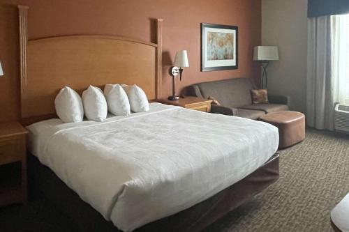 MainStay Suites Sidney - Medical Center