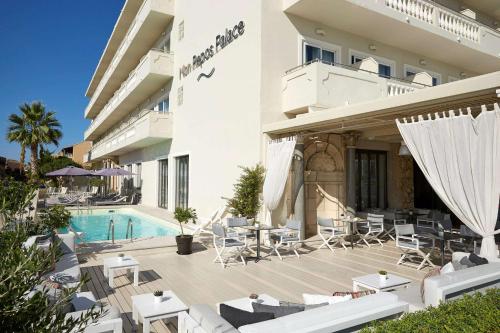 hotel photo