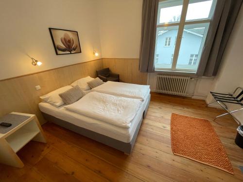Hotel Stadtpark-garni - main image