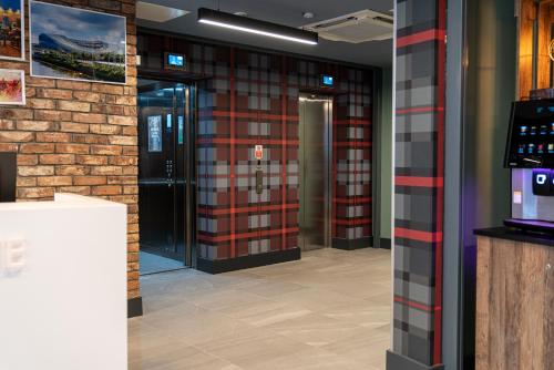 Lobby, easyHotel Dublin in Dublin