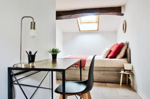 Appartement Le Spacieux Bressan - Hyper-Centre in บูร์ก-ออง-เบรส