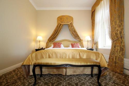 Classic Double Room - Manor Building - Spa Access Included