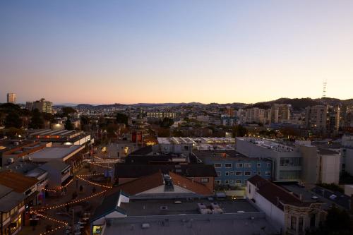 422874456 Kimpton Hotel Enso by IHG