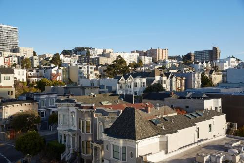 422874493 Kimpton Hotel Enso by IHG