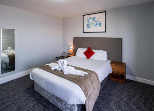Royal Lion Hotel - main image