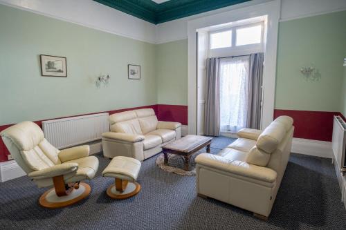 Royal Lion Hotel - image 13