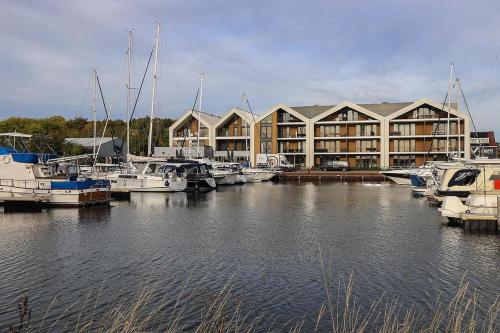 Wyposażenie, Luxe en comfortabel appartement aan het water in Kamperland