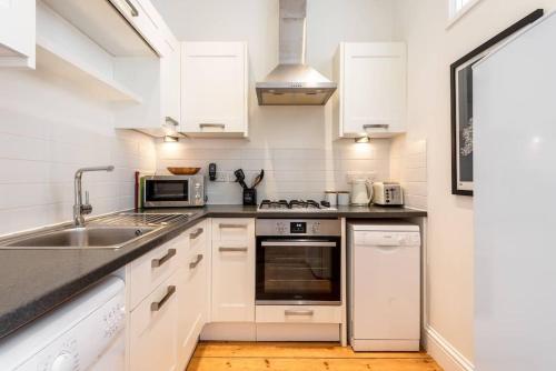 Treetops - Characterful flat with parking, close to beach, Falmouth (fotografie 5)