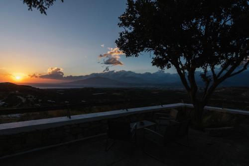 OVGORA - Aretousa sea view room, Kamilari village - Καμηλάρι