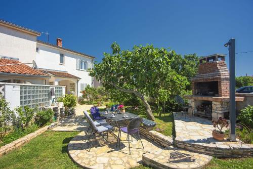 Ferienwohnung mit Klima, WLAN, Balkon und wenige Minuten zum Meer