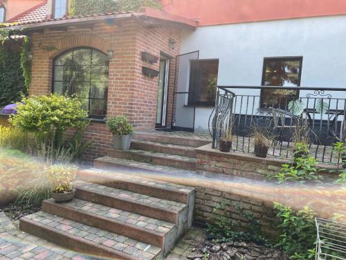 Apartament BROWAR z Prywatnym Ogrodem nad Rzeką - Starówka (Apartament BROWAR z Prywatnym Ogrodem nad Rzeka - Starowka) in Старогард-Ґданський