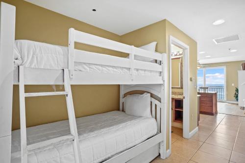Splash Beach Resort by Panhandle Getaways - image 10