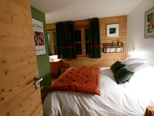 Klochette - Charme et Famille, Appartement 5 étoiles dans Chalet Récent à Villard-Reculas