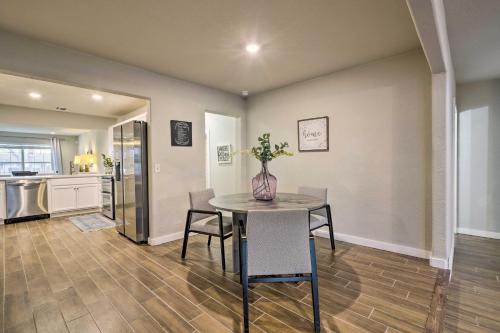 San Antonio Home with Deck, 6 Mi to Downtown! in San Antonio, USA