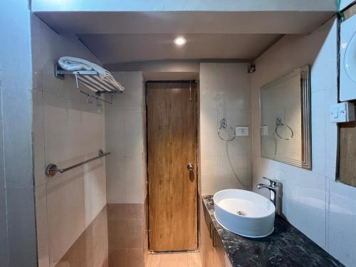 Standard Double Room image 2