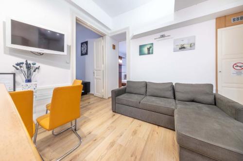 Anastasia 2 bedrooms apartment on Váci utca - image 9