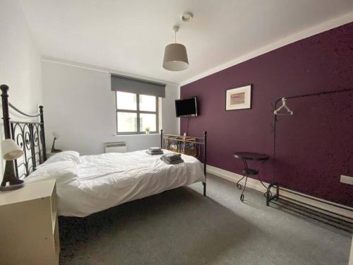 Liverpool One Beautifully Presented 2 Bedroom Apartment, Liverpool (photo 5)