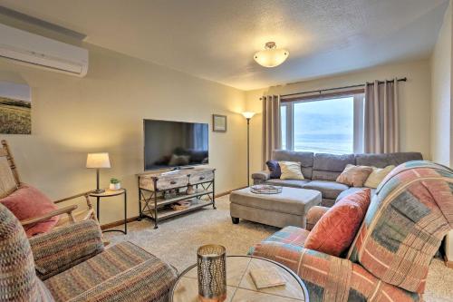 Rapid City House with Deck on Private 150-Acre Estate - image 14