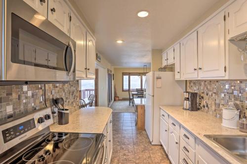 Rapid City House with Deck on Private 150-Acre Estate - image 13