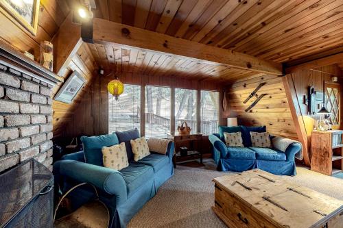 Crestline Retreat in Crestline, USA