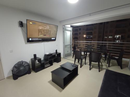 Hermoso apartamento con piscina (alberca).