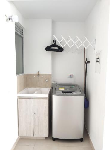 Hermoso apartamento con piscina (alberca).