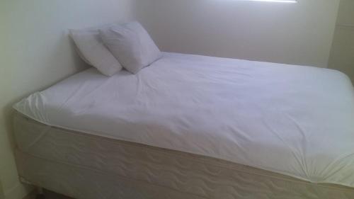 Apartamento de frente ao Mar a 50m do MAG Shopping - image 4
