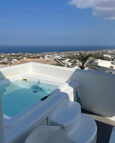 Eternity Suites Santorini 4