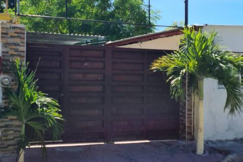 Hermosa casa En el centro isla Aguada