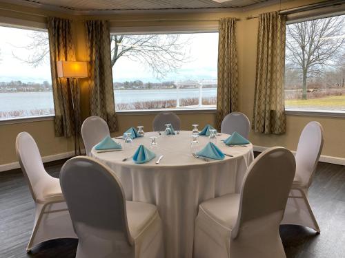 A környék, Lakeside Inn in Wakefield (Massachusetts)