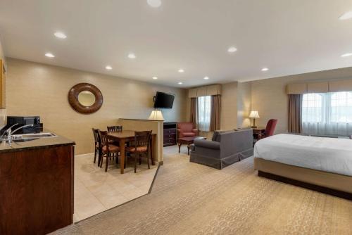 Best Western Plus Vineyard Inn & Suites