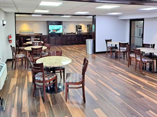 Motel 6 Catonsville MD Baltimore West in Catonsville, USA
