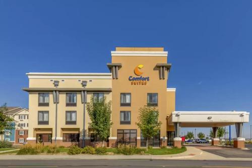 Comfort Suites Firestone Longmont - image 14