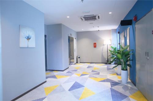 Facilities, Fives Hotel DNP near Mcdonald @ Taman Maju Jaya