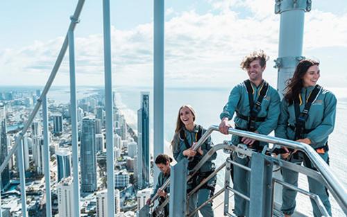 STYLISH SURFERS STAY / SURFERS PARADISE photo