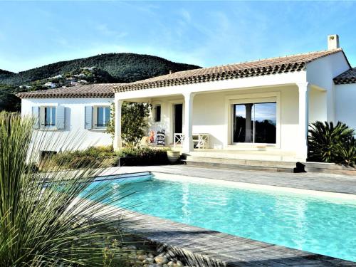 Villa Cavalaire-sur-Mer, 4 pièces, 6 personnes - FR-1-226B-83 - Location, gîte - Cavalaire-sur-Mer