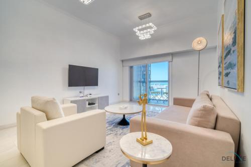 Sea Views from Living to Bedroom Perfect for Staycation, Dubai Marina by Deluxe Holiday Homes, Dubai (photo 9)