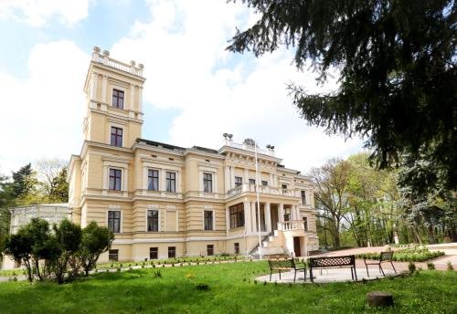 Pałac Biedrusko - Hotel - Poznań