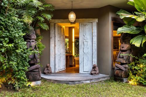 Deluxe Villa image 10