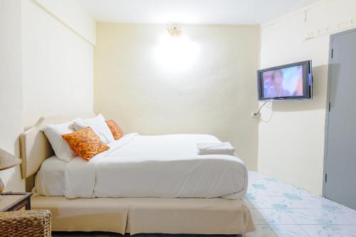 High5 Guesthouse Room Type - Double Room