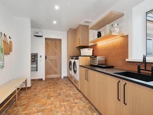 المنظر الخارجي, MaiMoana - Hatfields Beach Cliff-Top Retreat in أوريوا