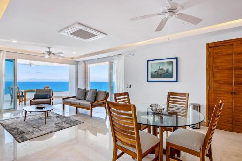 Blue Horizon 801 in Puerto Vallarta, Mexico