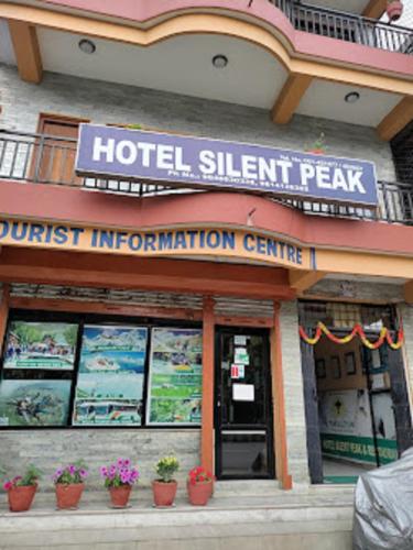 Hotel Silent Peak By WB Inn