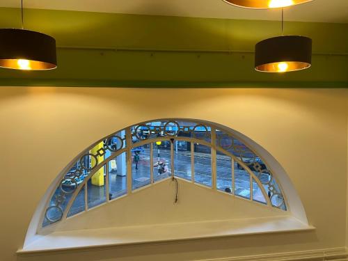 Faciliteter, The Bristol Wing in Bristol