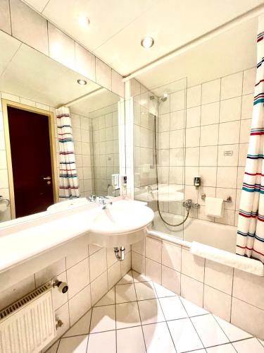 Mercure Hotel Plaza Magdeburg - image 10