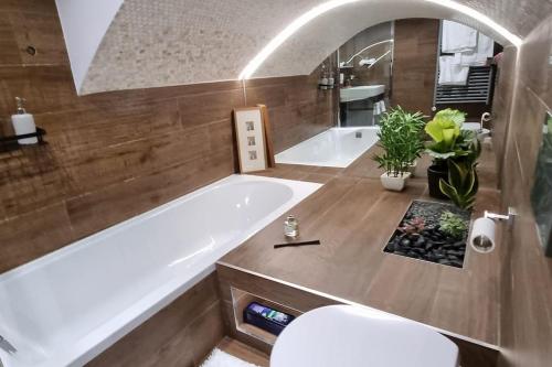 Unique space in heart of Frome in โฟรมี