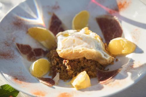 Tugasa Hotel El Almendral - image 3