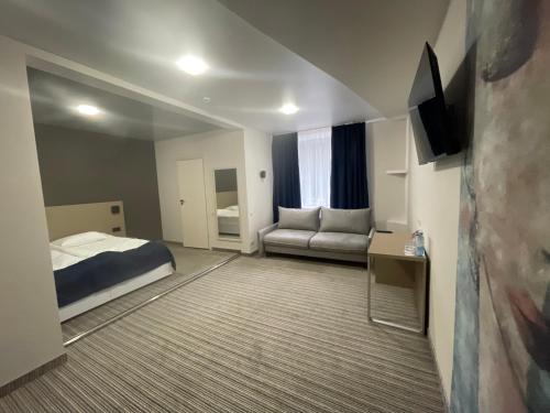 1 queen bed
