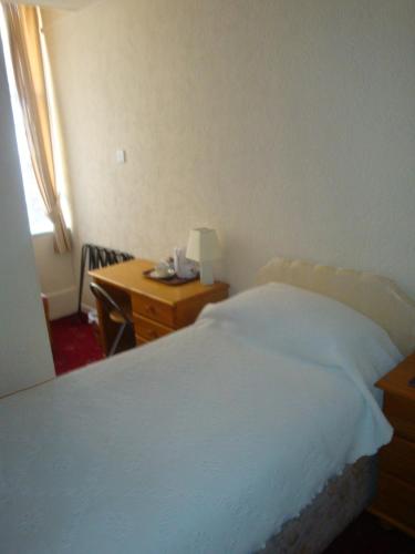 1 twin bed