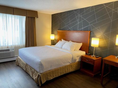 Best Western Glengarry Hotel - Tap to explore photos